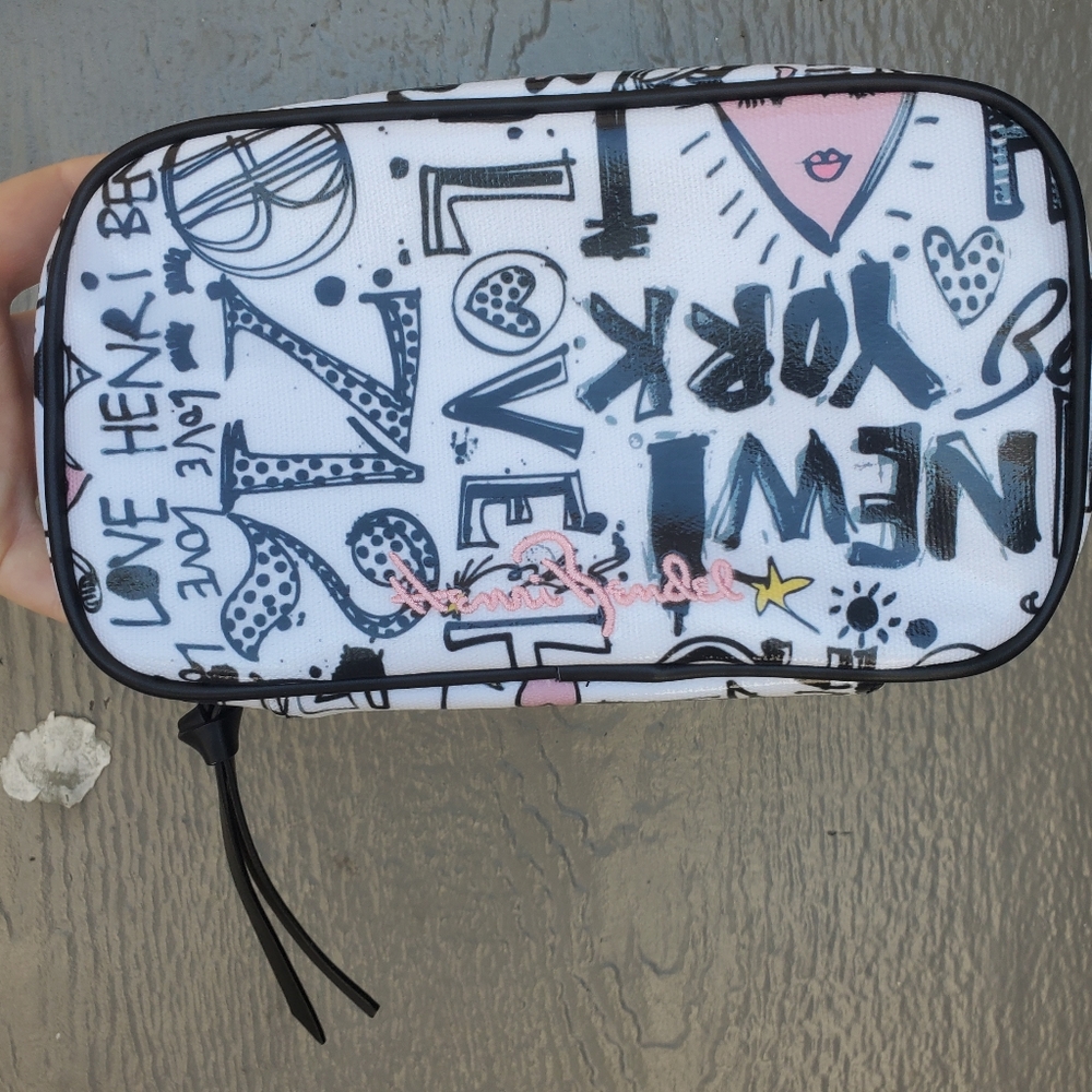 New Henri Bendel West 57th Graffiti Print Travel Jewelry Case.